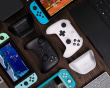 Ultimate Bluetooth Controller with Charging Dock - Trådlös Kontroll - Vit (DEMO)