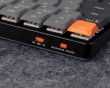 K3v3 Low Profile QMK Trådlöst Tangentbord [Gateron Brown] - Ljusgrå (DEMO)